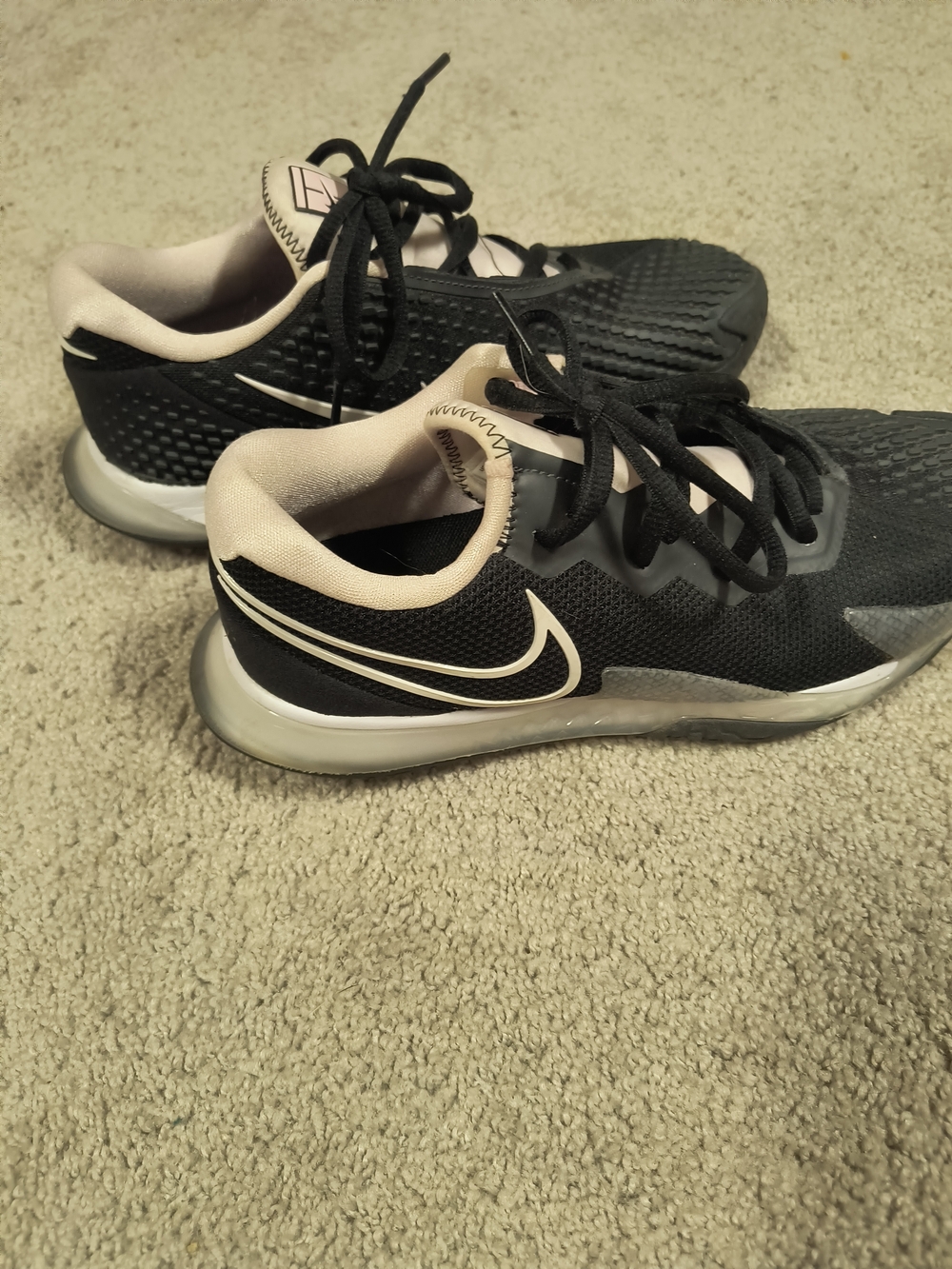 Nike Women's Black and Blush Pink Training Sneakers